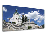 Klasszikus vászonkép motívummal: PANORÁMA SZLOVÁKIA, templom, égbolt, vallási motívum, szlovák motívum fehér-kék árnyalatokban, alkalmas a előszoba számára – fő