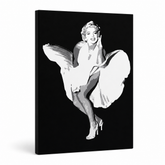 Kézzel festett POP Art festmény Marilyn Monroe 1 db mon6 – 3D látvány a kézzel festett vászonról fehér háttéren. Domináns színek: fekete, fehér, szürke.