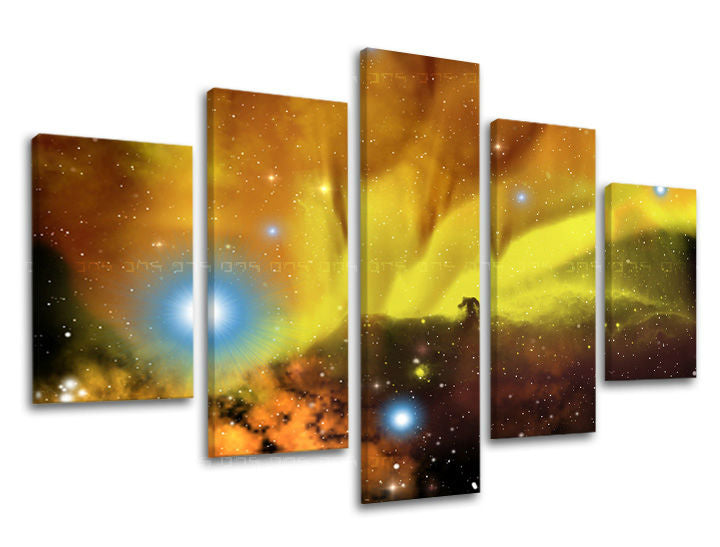 Klasszikus vászonkép motívummal: csillagok, galaxis, sziluett, térkép, világűr fekete-sárga árnyalatokban, éteri hangulat, titok és természet – fő