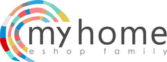 Közeli felvétel a 'my home eshop family' feliratú vászonképről, amelyen a színes ívek textúrája és kompozíciója látható, Papilora.