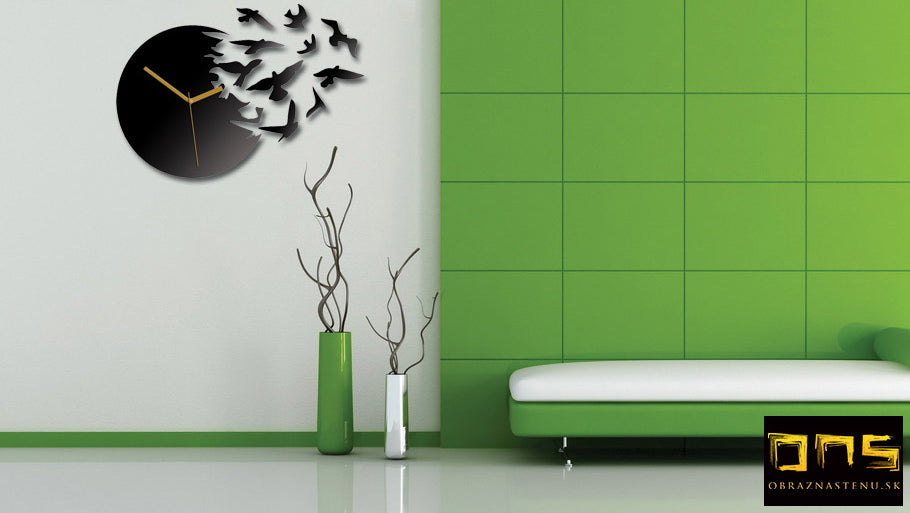 Skandináv stílusú vászonkép motívummal: RAJSKÉ VTÁKY, madarak, óra, természet, állat arany-fekete árnyalatokban felakasztva az enteriőrben iroda számára – enteriőr
