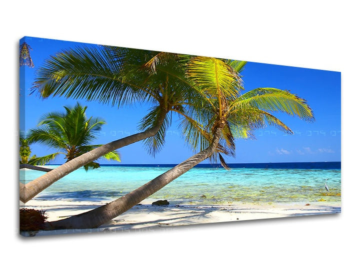 Klasszikus vászonkép motívummal: PANORÁMA STRAND, pálmák, tengerpart, óceán, égbolt fehér-kék árnyalatokban, relaxáló hangulat, természet, alkalmas a nappali számára – fő