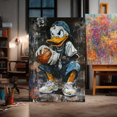 Modern vászonkép motívummal: LeBron Duck na vásznon fehér árnyalatokban, városi hangulat, popkultúra és nosztalgia | Kép LeBron Duck na vásznon – termék, nézet 3