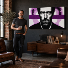 Kézzel festett POP Art Art festmény Dr. HOUSE 1 db 1010 dh – kép modern férfi belső térben, lifestyle vizualizáció. Domináns színek: fekete, fehér, lila, rózsaszín, szürke.