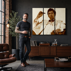 Kézzel festett POP Art festmény AL PACINO 3 db al34 – kép modern férfi belső térben, lifestyle vizualizáció. Domináns színek: barna, bézs, fehér, fekete.