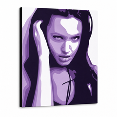 Kézzel festett POP Art festmény Angelina Jolie 1 rész aj2 – 3D látvány a kézzel festett vászonról fehér háttéren. Domináns színek: lila, fekete, fehér.