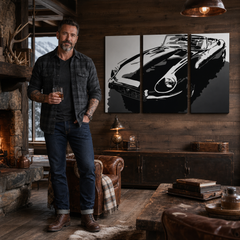 Kézzel festett POP Art festmény JAGUAR 3 darabos jag – kép modern férfi belső térben, lifestyle vizualizáció. Domináns színek: fekete, fehér, szürke.