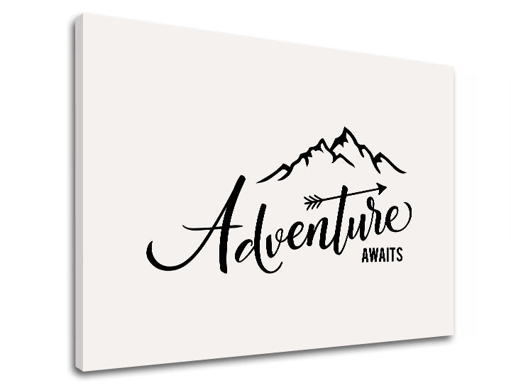 Modern kép motívummal: Adventure awaits, hegyek, utazási motívum fehér-fekete árnyalatokban | Motivációs fali kép Adventure awaits_002 – előnézet
