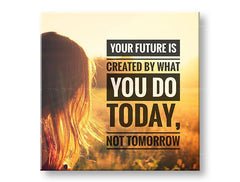 Modern vászonkép motívummal: Your future is created, naplemente, mező, haj, táj fehér-arany árnyalatokban, alkalmas a iroda számára | Motivációs fali kép Your future is created – fő