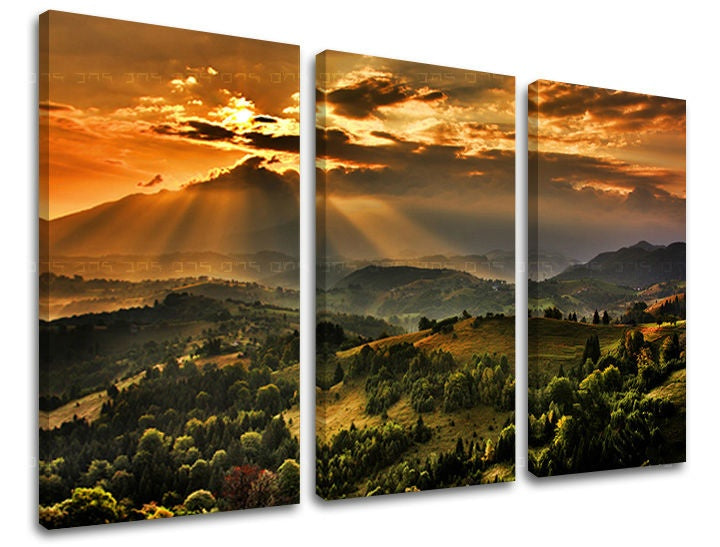 Klasszikus kép motívummal: hegyek, erdő, égbolt zöld-arany árnyalatokban | Fali kép KRAJINA, természet és béke és kiegyensúlyozottság – előnézet
