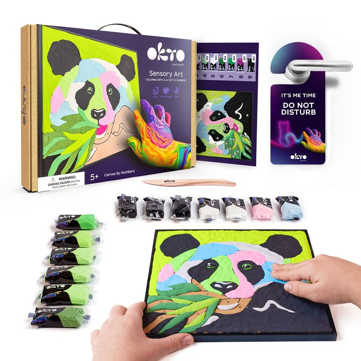 Modern vászonkép motívummal: bambusz zöld-lila árnyalatokban, játékos hangulat, természet és kreativitás | OKTO festés samotvrdnúcou hmotou 30 x 30 cm Panda – termék