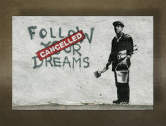 Boho stílusú vászonkép motívummal: Street ART – Banksy, graffiti, táj, tenger és tengerpart lila-kék árnyalatokban, többrészes kivitel – fő